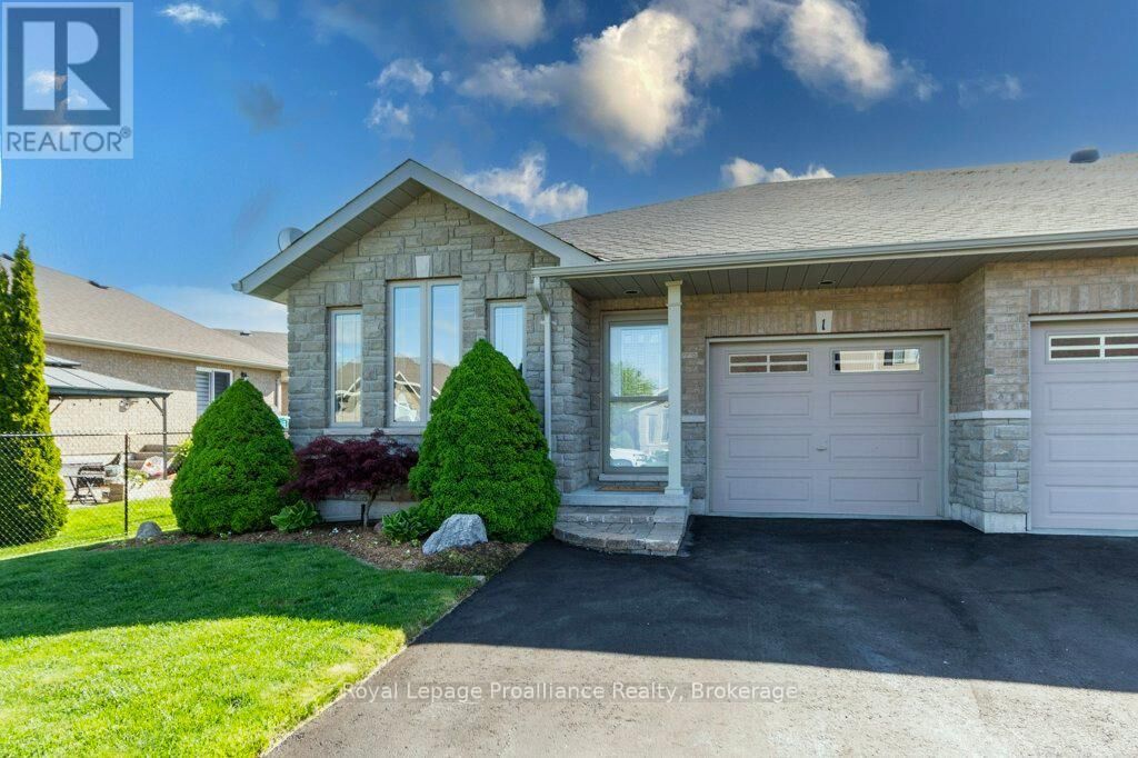 Property Photo: 1 Ward Drive ON K0K 1H0