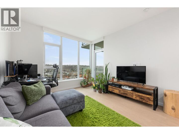 Property Photo: 2186 Gilmore Avenue 1301 BC V5C 0N7