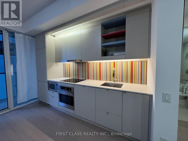 Property Photo:  101 Peter Street 617  ON M5V 0G6 