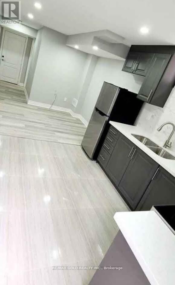 Property Photo: 29 Sunny Glen Crescent Bsmt ON L7A 2C6
