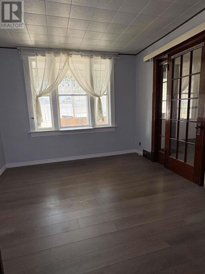 Property Photo: 310 Brodie St N ON P7C 3S7