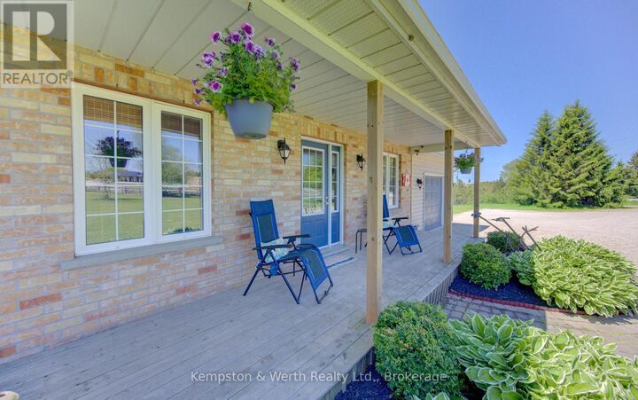 Property Photo: 44555 Harriston Road ON N0G 1X0