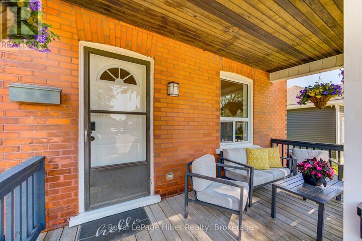 Property Photo:  40 Cherry Street  ON N5A 2E8 