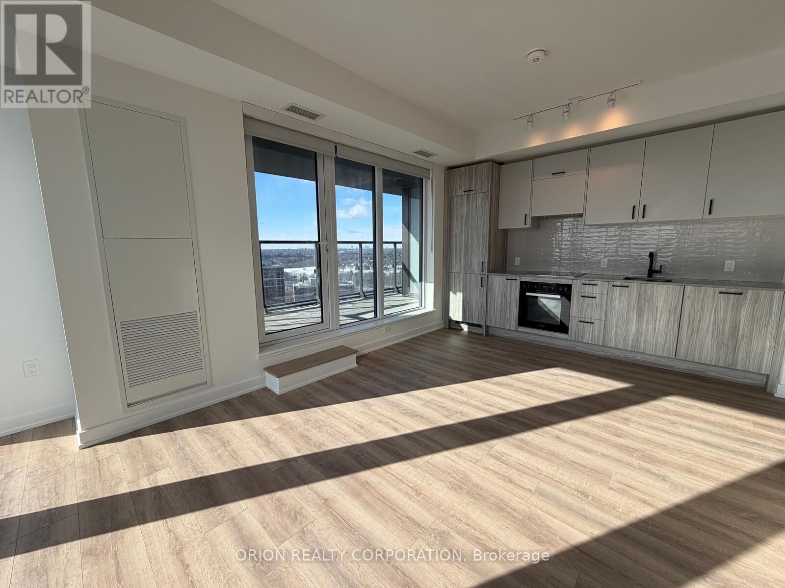 Property Photo: 1 Quarrington Lane 2514 ON M3C 0S4