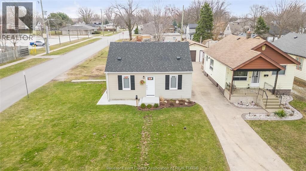 Property Photo: 699 Alexandrine Street ON N8X 3C1