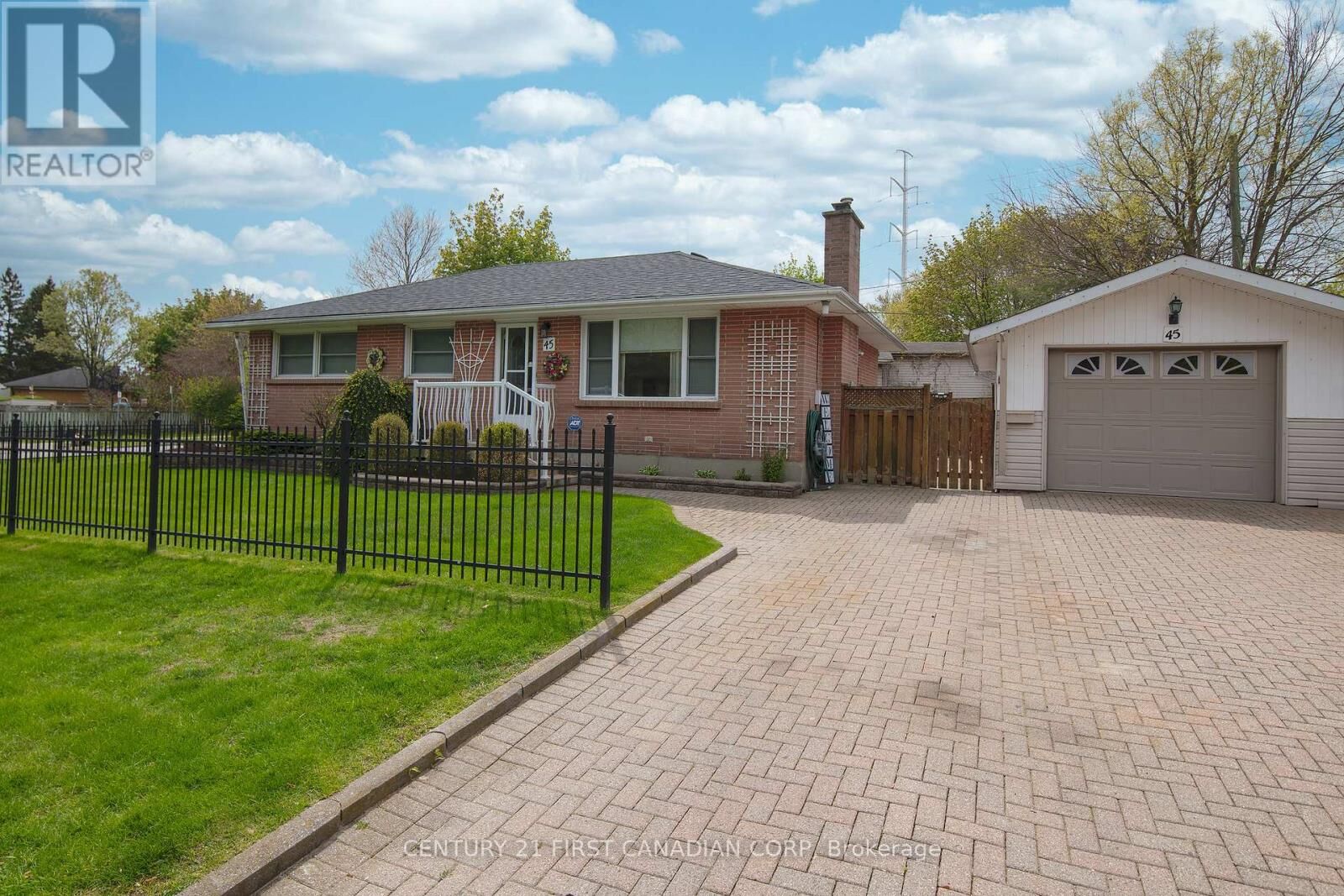 Property Photo:  45 Manitoulin Drive  ON N5W 1M2 