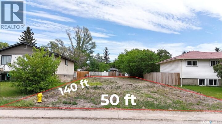 Property Photo:  336 V Avenue S  SK S7M 3E5 