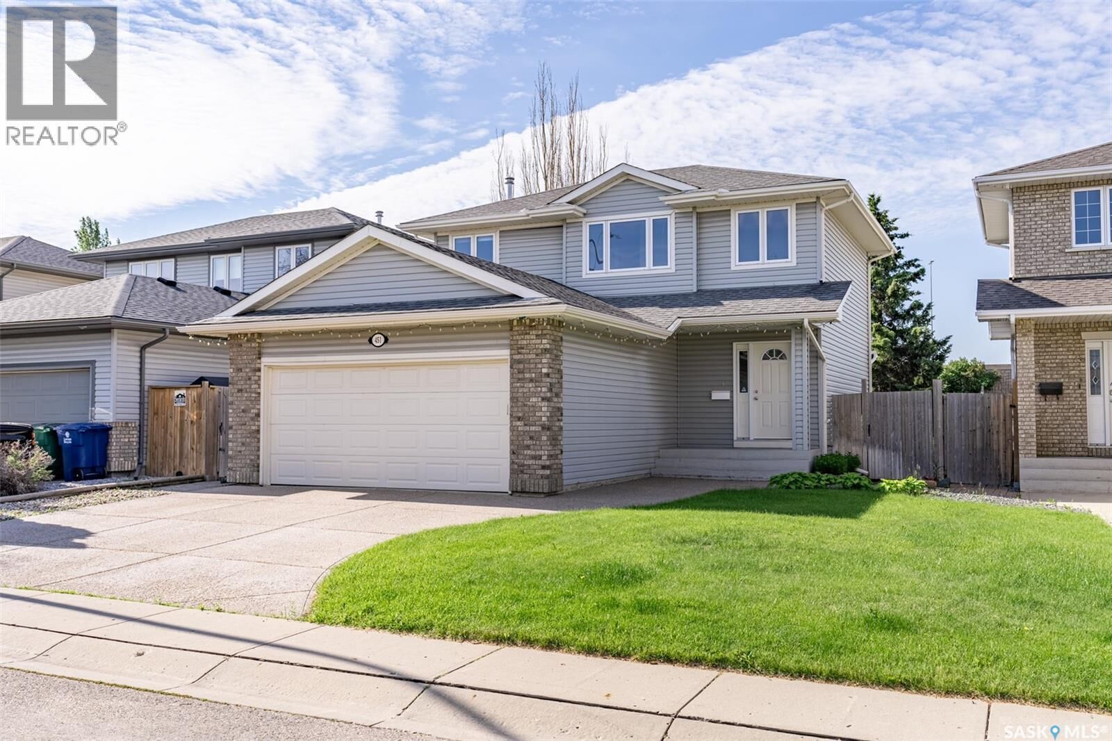 Property Photo:  451 Buckwold Cove  SK S7N 4W1 