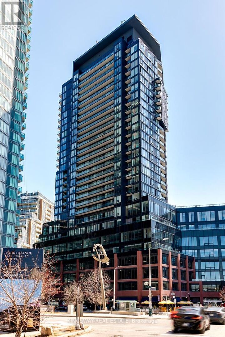 Property Photo:  135 East Liberty Street 715  ON M6K 0G7 
