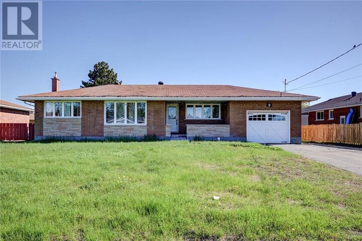 9 Maple — photo 1