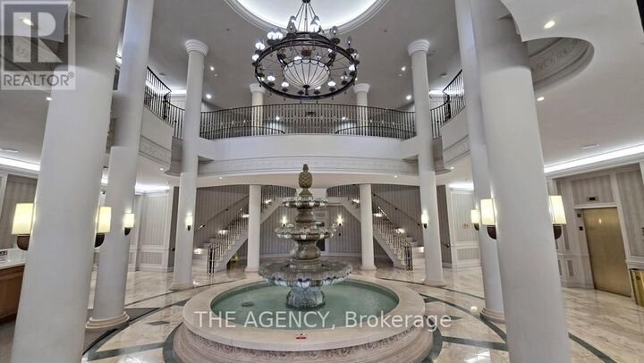 Property Photo: 25 Kingsbridge Garden Circle 226 ON L5R 4B1