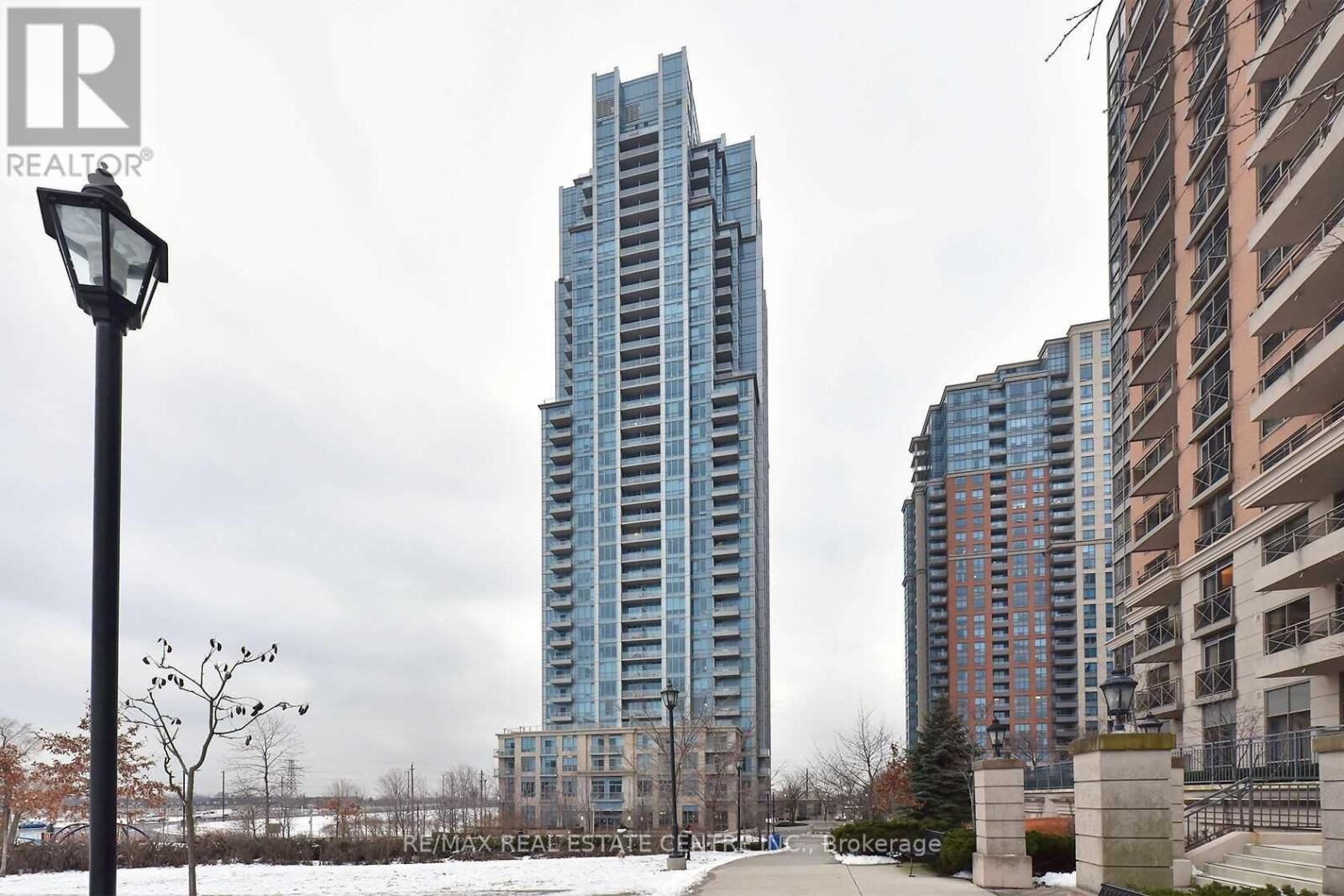 Property Photo: 15 Viking Lane 3308 ON M9B 0A4