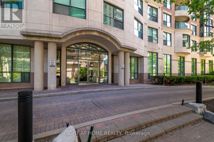 Property Photo: 7 Lorraine Drive 210 ON M2N 7H2