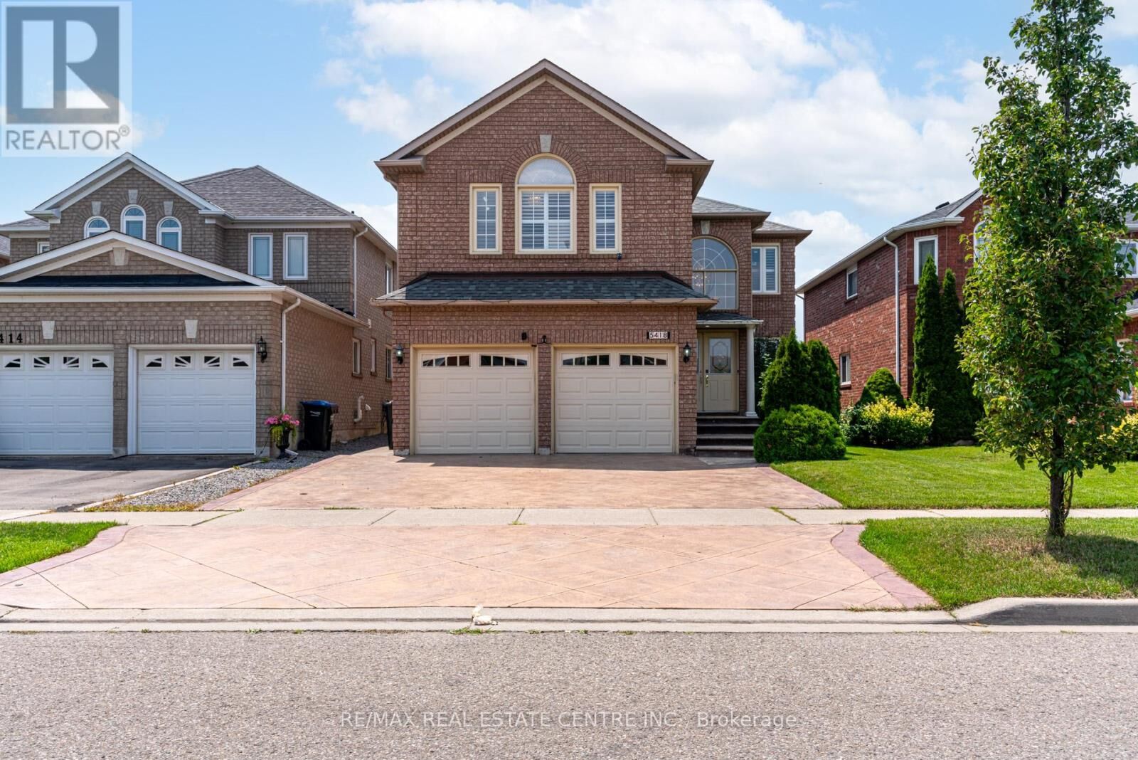Property Photo:  5418 Loonlake Avenue Bsmt  ON L5V 2E1 