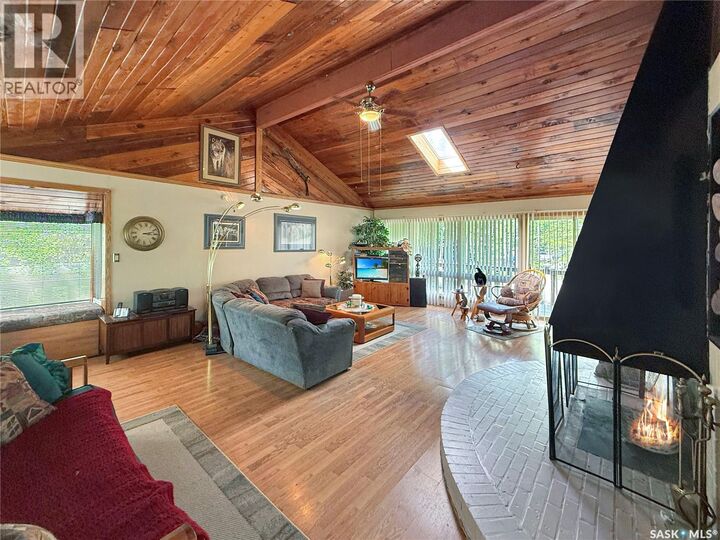 Property Photo:  10 First Avenue  SK S0J 3E0 