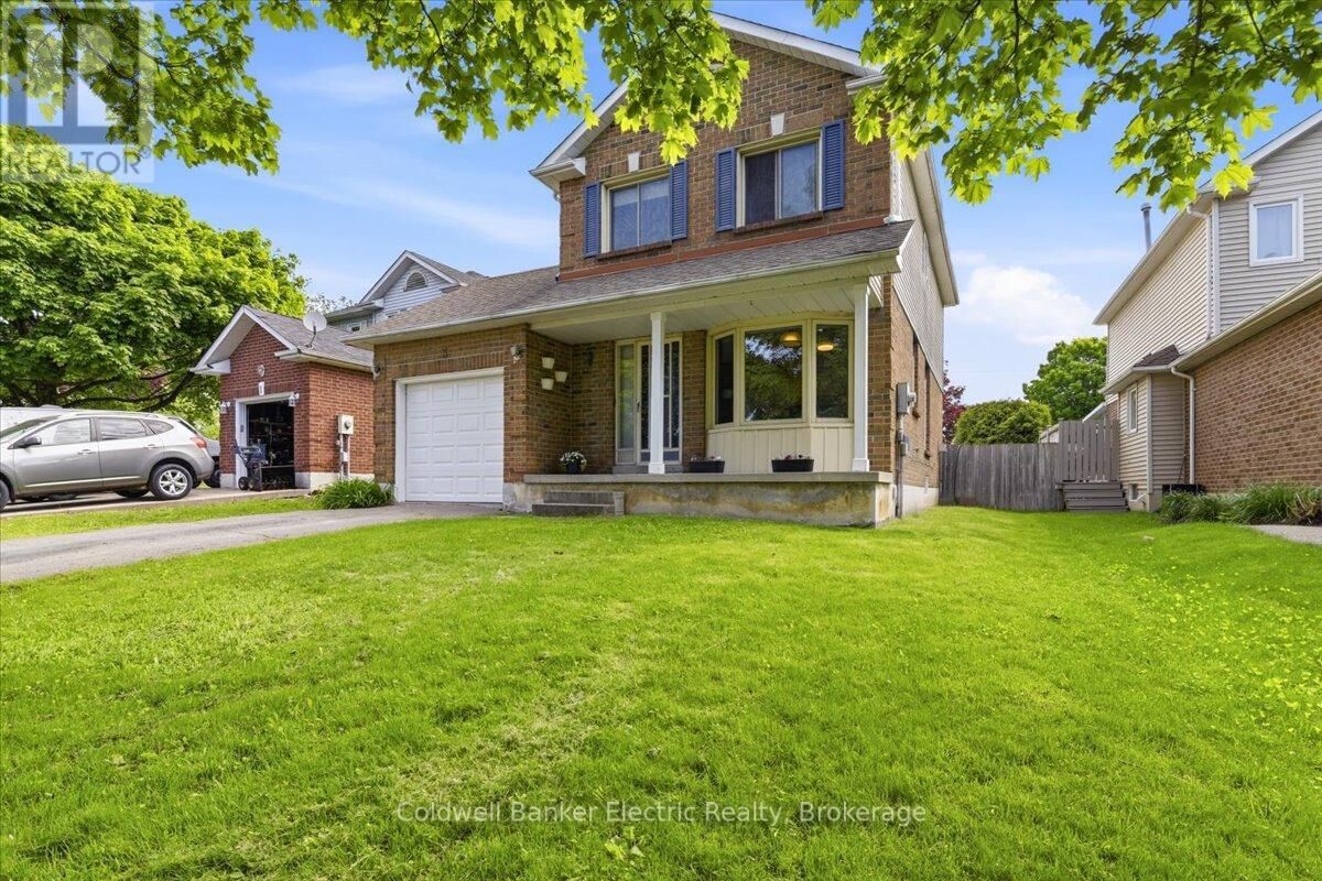 Photo de la propriété:  3 Walbridge Court  ON L1C 4B7 