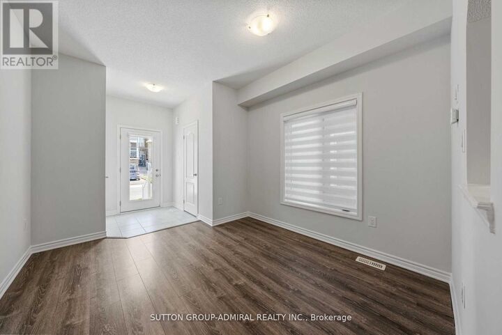 Property Photo:  15 Hills Thistle Drive  ON L9Z 0J3 