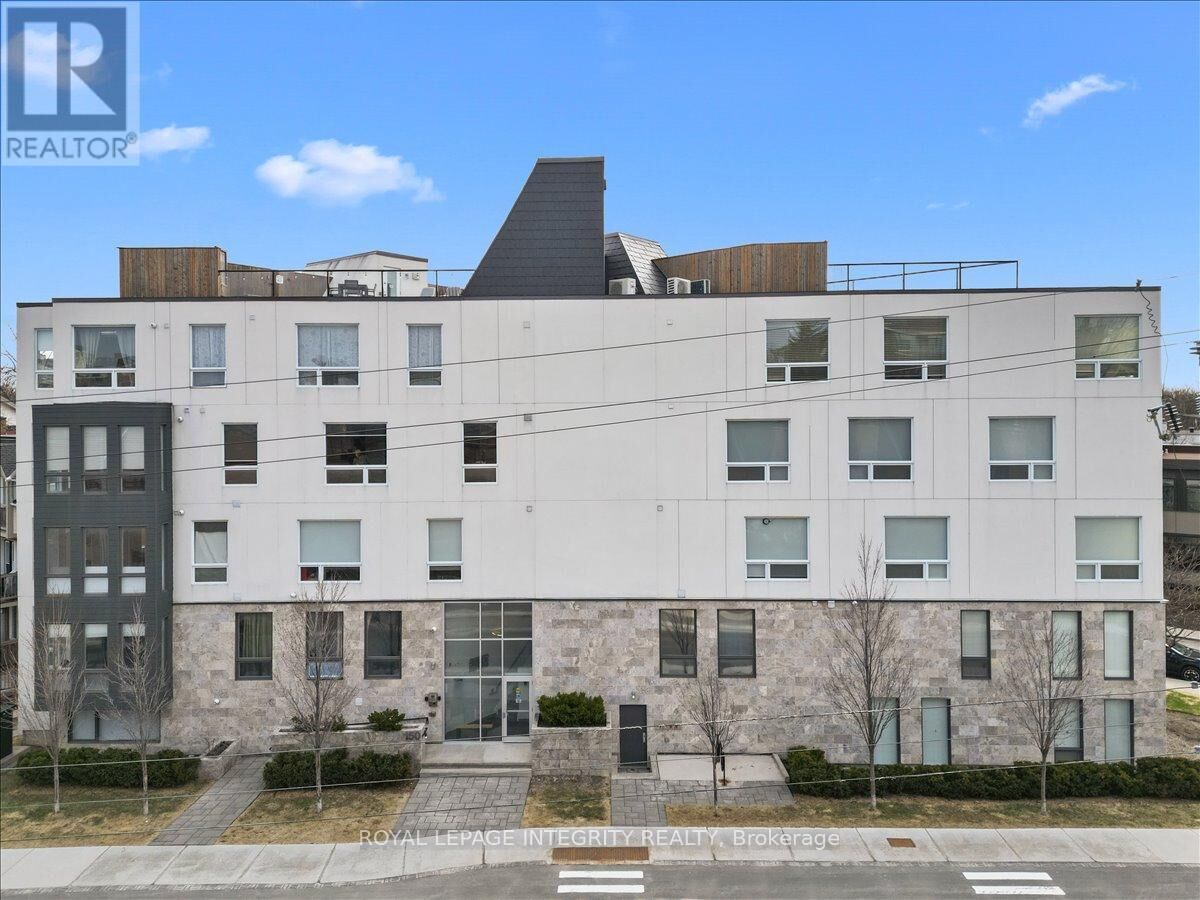 Property Photo: 150 Greenfield Avenue 204 ON K1S 0X8