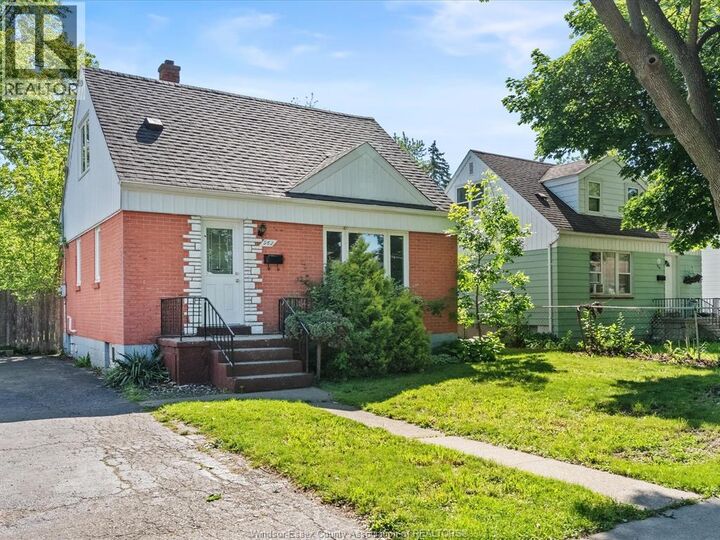 Property Photo:  962 Askin  ON N9B 2X7 