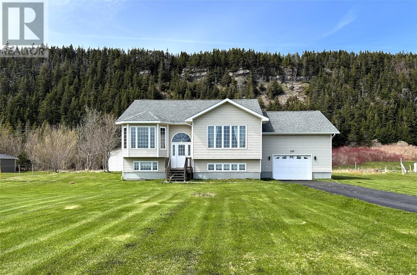 Property Photo: 1130 Oceanview Drive NL A0N 1E0