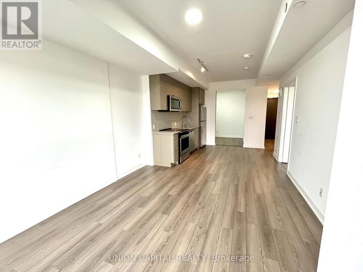 Property Photo: 2799 Kingston Road 513 ON M1M 0E3