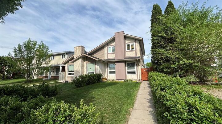 Property Photo: 111 Albina Way MB R2R 1G5