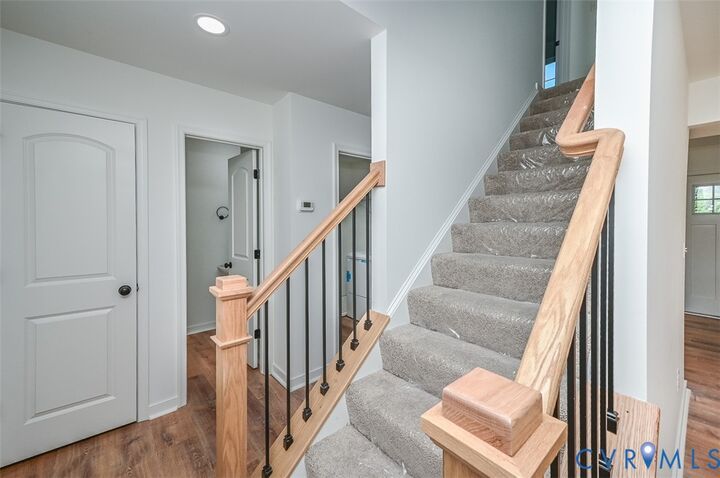 Property Photo: 817 Kirby Street VA 23181