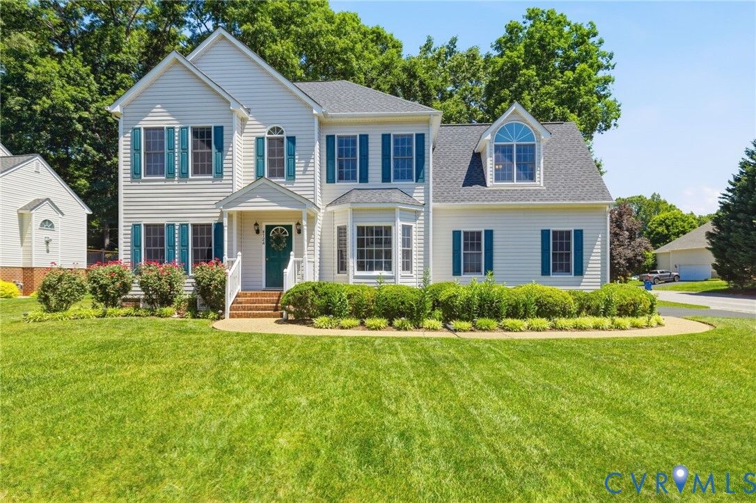 Property Photo:  8724 Hillcreek Drive  VA 23112 