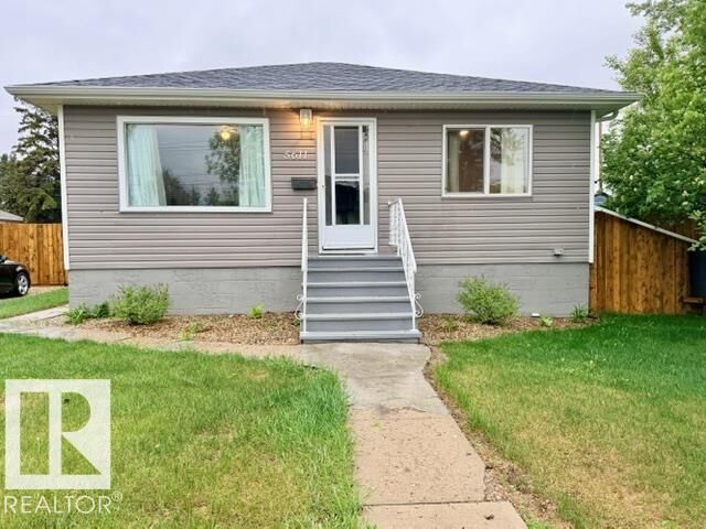 Property Photo:  5611 51 Avenue  AB T4V 0W3 