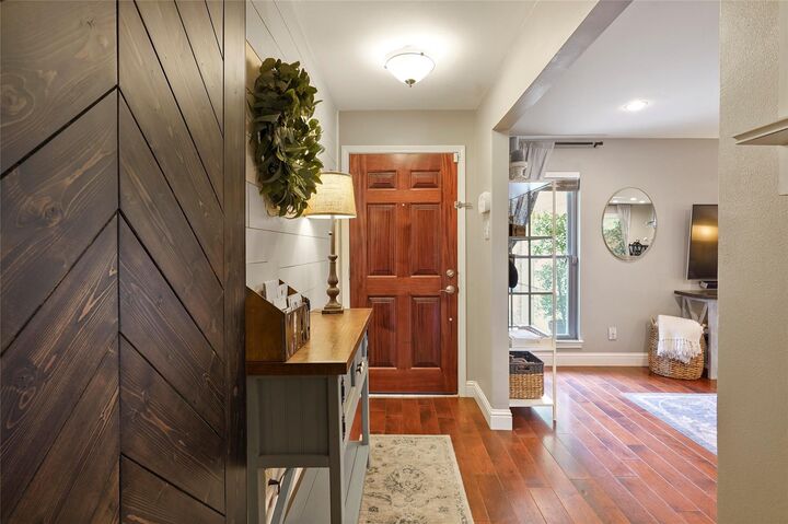 Property Photo:  10710 Overbrook Lane  TX 77042 