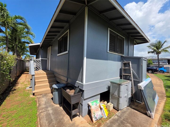 Property Photo:  91-021 Peeone Place  HI 96706 
