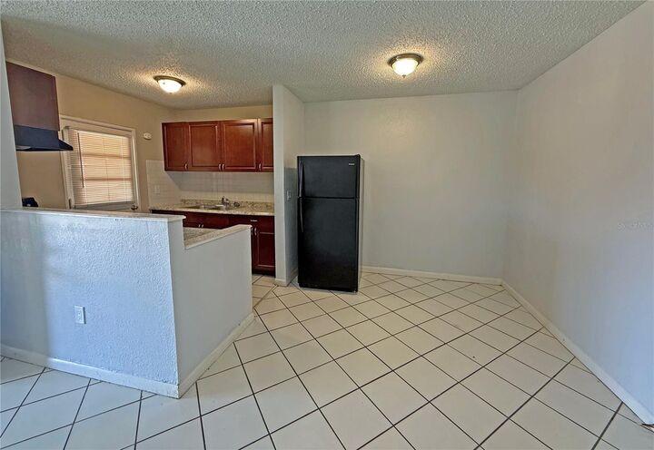 Property Photo:  2 N Fernwood Avenue 14  FL 33765 