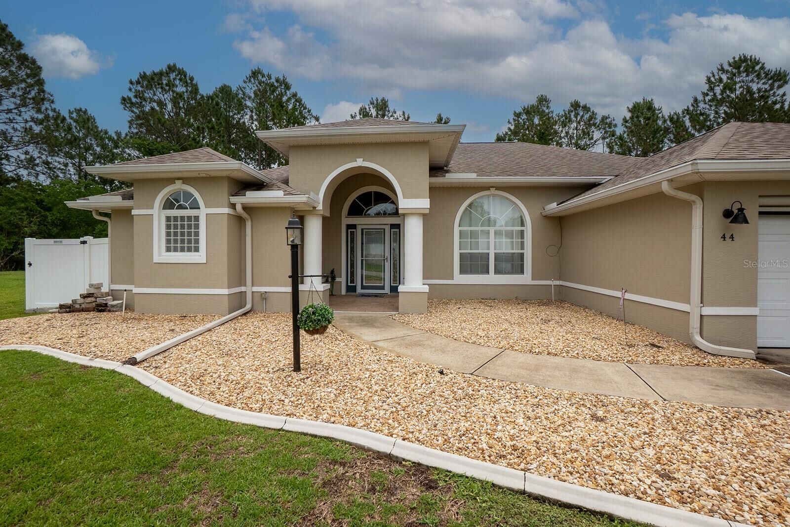 Property Photo: 44 Leidel Drive FL 32137