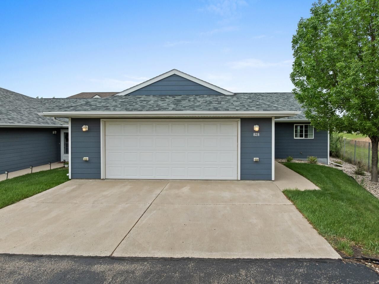 Property Photo:  828 24th Ave SW  ND 58701 