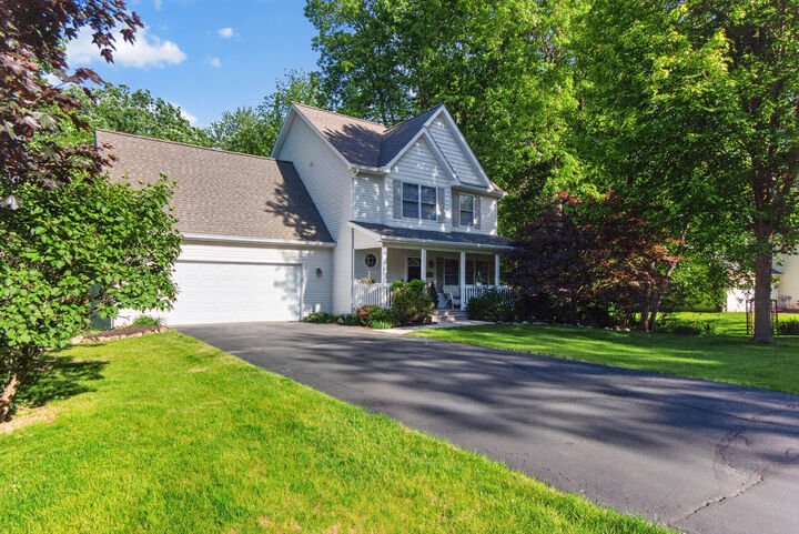 Property Photo: 2073 Elwood Boulevard MI 49283