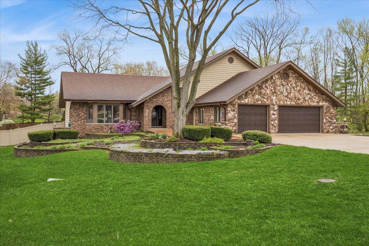 Property Photo:  6037 Dunham Road  IL 60516 
