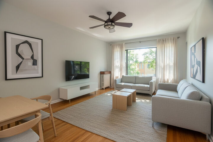 Property Photo:  6829 N Greenview Avenue 2  IL 60626 