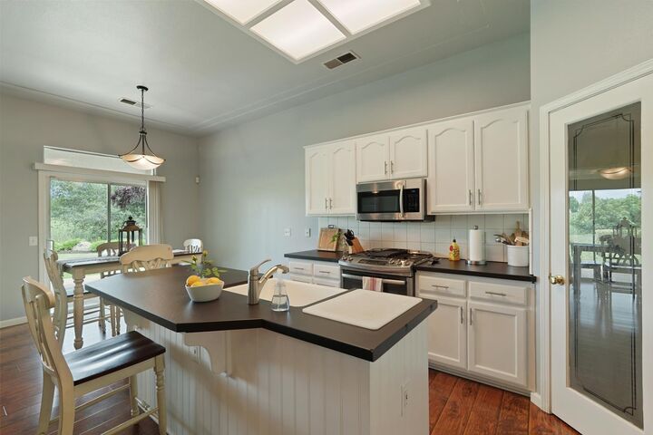 Property Photo:  704 Fairway Drive  CA 95640 