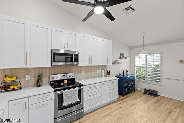 Property Photo:  8330 Ibis Cove Circle B242  FL 34119 