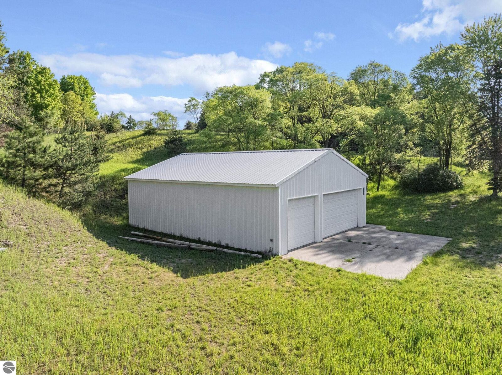 Property Photo: 8967 E Bingham Road MI 49684