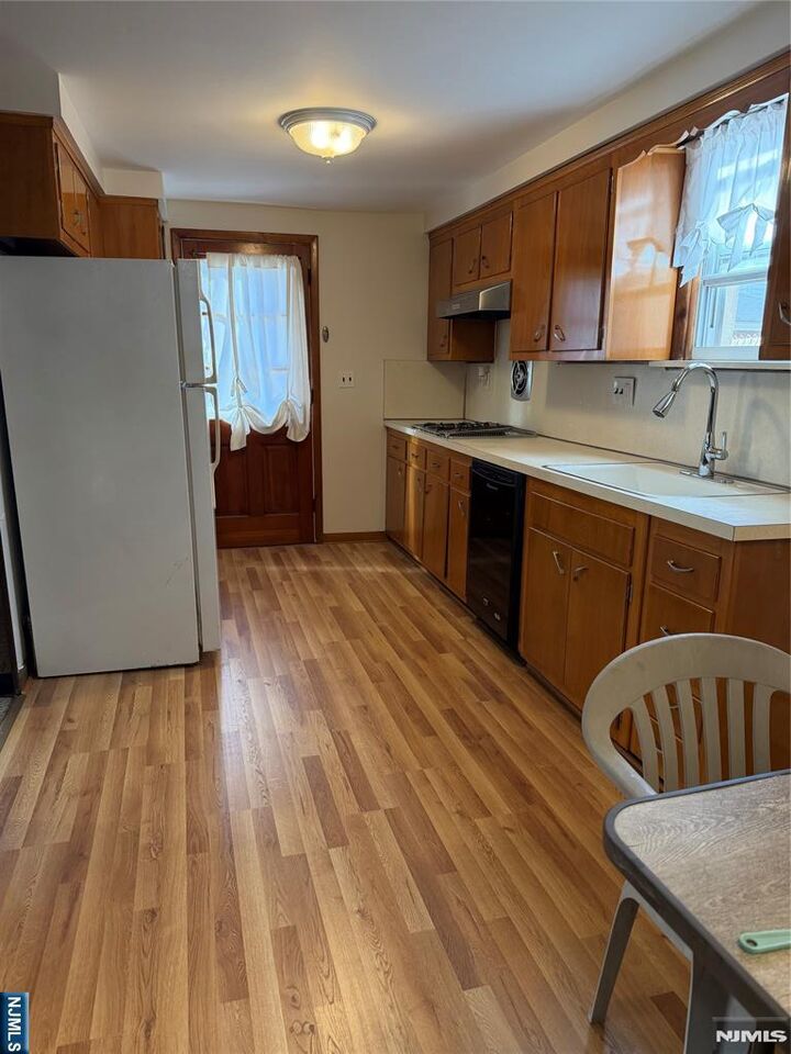 Property Photo:  225 Front Street Ground Floor  NJ 07094 
