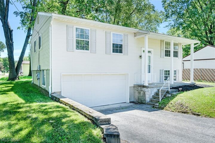Property Photo:  3765 Boston Avenue SE  OH 44484 