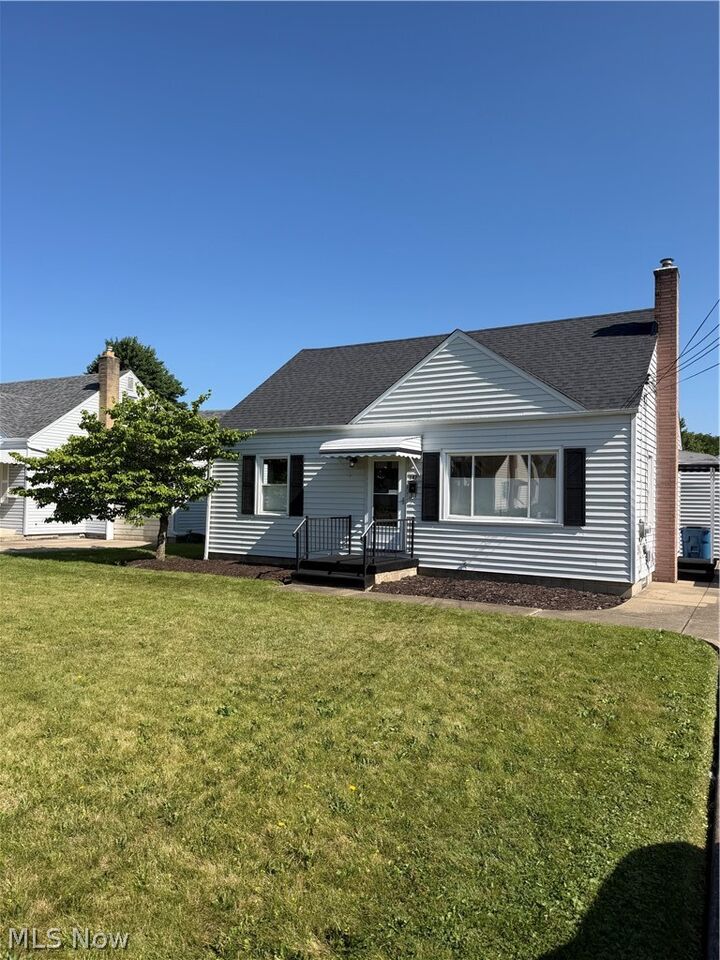 Property Photo: 187 Helena Drive OH 44471