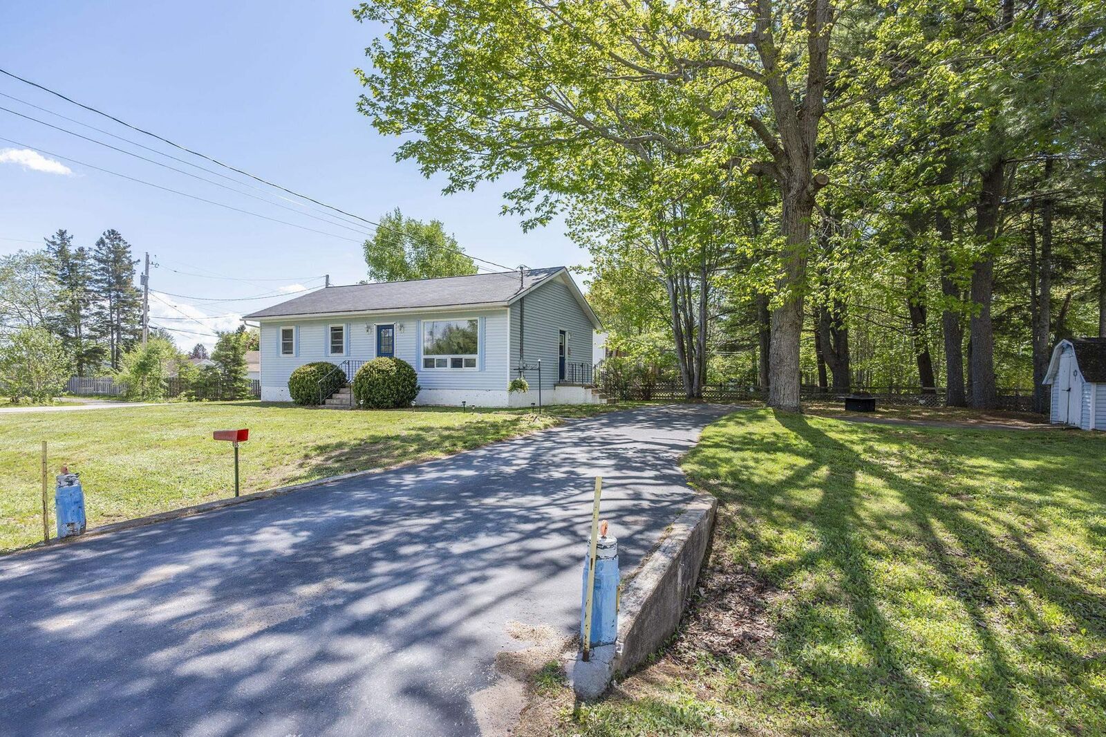 Property Photo:  5 Maplewood Lane Lane  NS B0P 1R0 