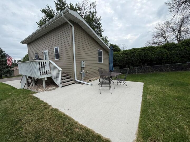 Property Photo:  1903 Mark Drive  MN 56007 