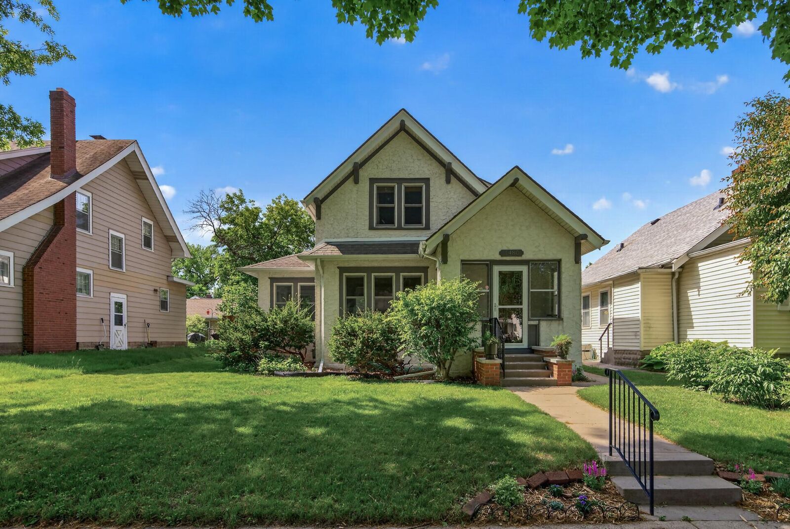 Property Photo:  1480 Fairmount Avenue  MN 55105 