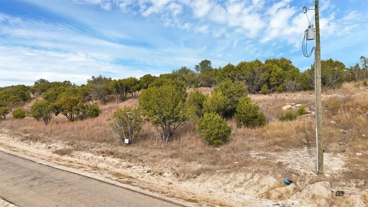 Property Photo:  1064 County Road 407A  TX 76070 