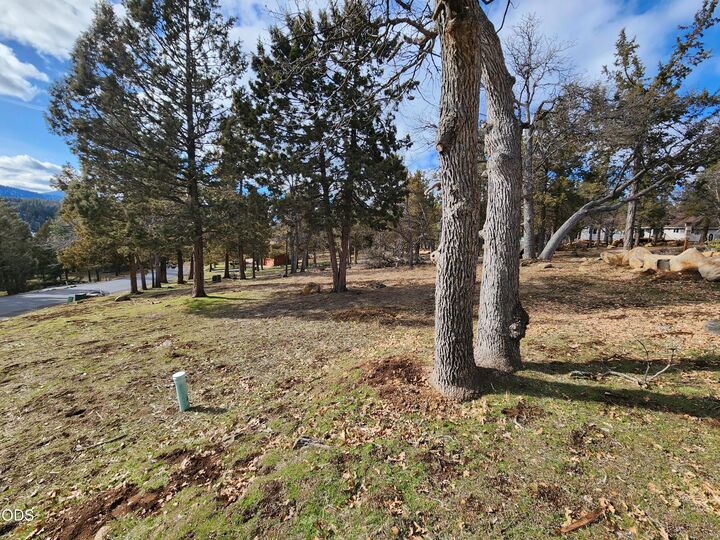 Property Photo:  Coopers Hawk 259  OR 97601 