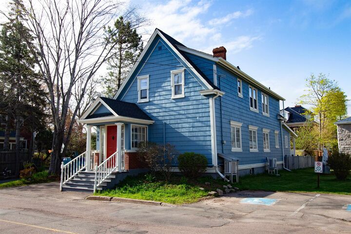 288 Notre Dame Street — photo 1