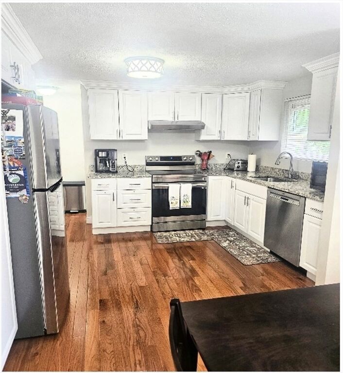 Property Photo:  7 Harding Road Duplex  MA 01760 